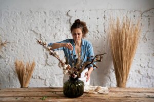 Read more about the article How to Mix Handcrafted Pieces with Modern Interiors for a Balanced Look